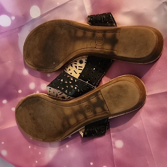 Merona black studded sandles - Picture 4 of 4